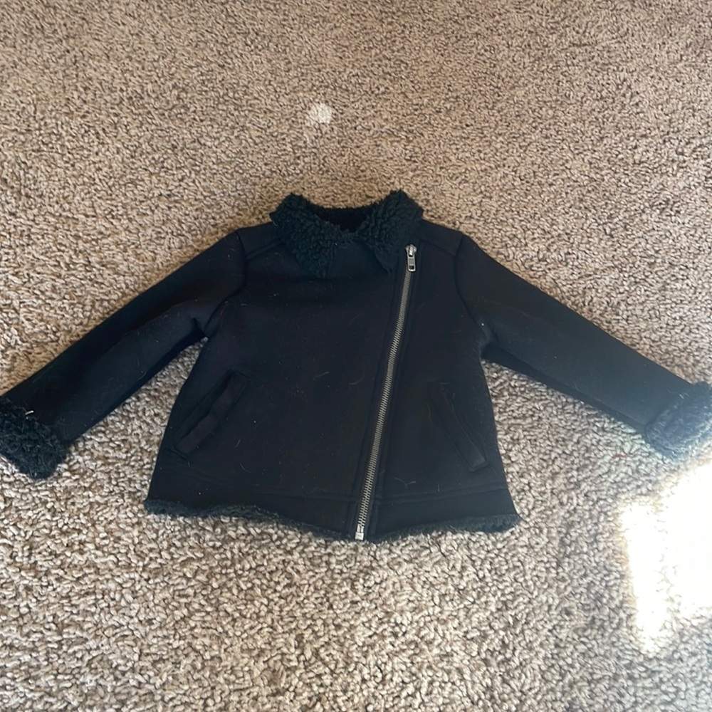 Like new art class toddler jacket sherpa lined size 2T